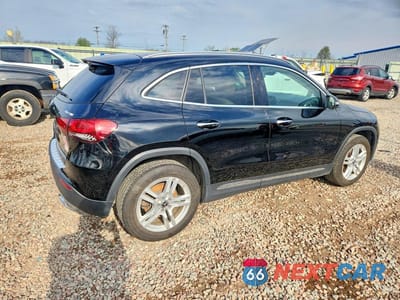 Trzecie zdjęcie samochodu z tyłu: 2023 MERCEDES-BENZ GLA 250 4MATIC VIN:W1N4N4HB9PJ480844 - miniatura
