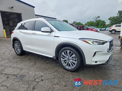 Czwarte zdjęcie samochodu z boku: 2025 INFINITI QX50 LUXE VIN:3PCAJ5BB8SF102101 - miniatura