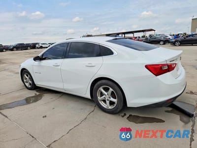 Drugie zdjęcie samochodu z przodu: 2018 CHEVROLET MALIBU LS VIN:1G1ZB5ST2JF168493 - miniatura