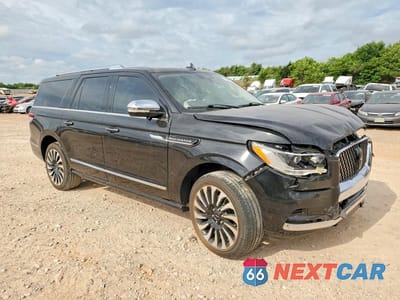 Czwarte zdjęcie samochodu z boku: 2022 LINCOLN NAVIGATOR L BLACK LABEL VIN:5LMJJ3TT9NEL13110 - miniatura