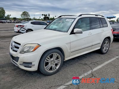 2015 MERCEDES-BENZ GLK 350 WDCGG5HBXFG395473 - główne zdjęcie licytacji z USA - miniatura