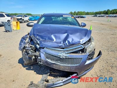 Piąte zdjęcie samochodu w środku: 2014 CHEVROLET CRUZE LT VIN:1G1PK5SB3E7373481 - miniatura