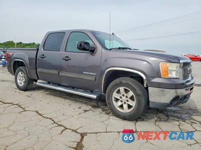 Czwarte zdjęcie samochodu z boku: 2010 GMC SIERRA K1500 SLE VIN:3GTRKVE33AG160159 - miniatura