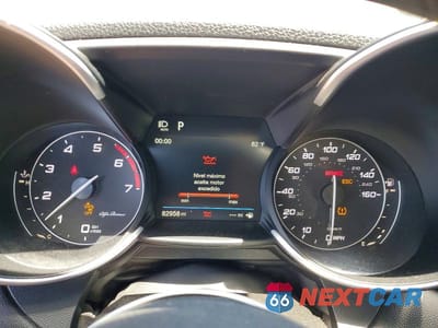 Zdjęcie 9 z 12 samochodu: 2017 ALFA ROMEO GIULIA VIN:ZARFAEBN3H7553750 - miniatura