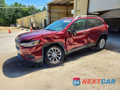2021 JEEP CHEROKEE LATITUDE 1C4PJLCBXMD155812 - główne zdjęcie licytacji z USA - miniatura