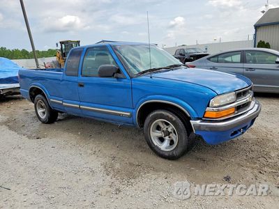 Czwarte zdjęcie samochodu z boku: 2000 CHEVROLET S TRUCK S10 VIN:1GCCS1958Y8282106 - miniatura