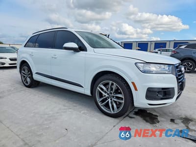Czwarte zdjęcie samochodu z boku: 2018 AUDI Q7 PRESTIGE VIN:WA1VAAF75JD042598 - miniatura
