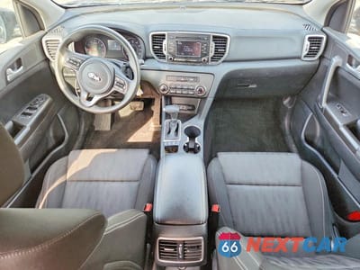 Zdjęcie 8 z 13 samochodu: 2019 KIA SPORTAGE LX VIN:KNDPMCAC5K7508844 - miniatura
