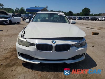 Piąte zdjęcie samochodu w środku: 2013 BMW 328 I VIN:WBA3A5C55DF358127 - miniatura