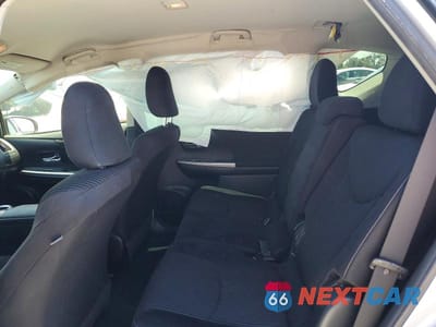 Zdjęcie 11 z 13 samochodu: 2017 TOYOTA PRIUS V TWO VIN:JTDZN3EU6HJ073482 - miniatura