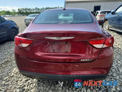 Zdjęcie 6 z 12 samochodu: 2015 CHRYSLER 200 S VIN:1C3CCCBB7FN613138 - miniatura