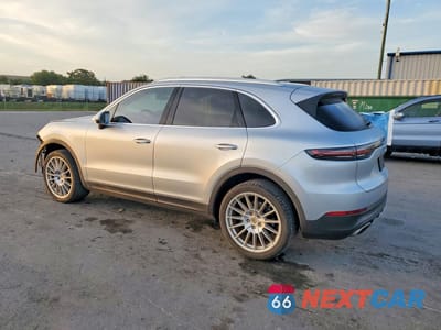 Drugie zdjęcie samochodu z przodu: 2019 PORSCHE CAYENNE VIN:WP1AA2AY1KDA11410 - miniatura