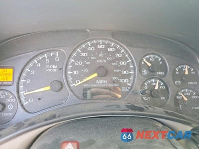 Zdjęcie 9 z 13 samochodu: 2001 GMC YUKON XL K2500 VIN:3GKGK26G51G177279 - miniatura