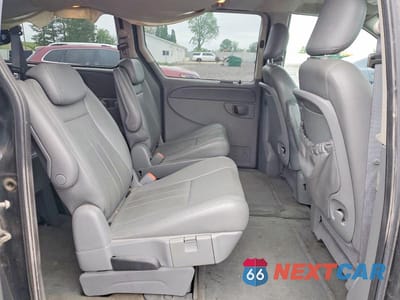 Zdjęcie 11 z 13 samochodu: 2006 DODGE GRAND CARAVAN SXT VIN:2D4GP44L56R824650 - miniatura