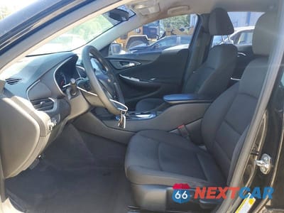Zdjęcie 7 z 13 samochodu: 2019 CHEVROLET MALIBU LS VIN:1G1ZB5ST3KF127355 - miniatura