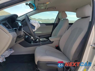Zdjęcie 7 z 12 samochodu: 2018 HYUNDAI SONATA SE VIN:5NPE24AF5JH598343 - miniatura
