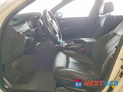 Zdjęcie 7 z 12 samochodu: 2010 BMW 550 I VIN:WBANW5C54ACT56540 - miniatura