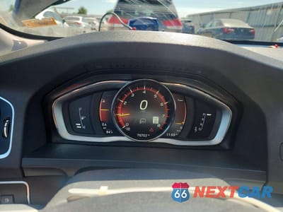 Zdjęcie 9 z 12 samochodu: 2017 VOLVO S60 DYNAMIC VIN:YV140MTLXH2428215 - miniatura