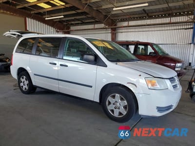 Czwarte zdjęcie samochodu z boku: 2008 DODGE GRAND CARAVAN C VIN:1D4HN11H68B176052 - miniatura
