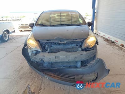 Piąte zdjęcie samochodu w środku: 2014 KIA RIO LX VIN:KNADM4A39E6352047 - miniatura
