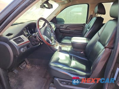 Zdjęcie 7 z 13 samochodu: 2008 CADILLAC ESCALADE ESV VIN:1GYFK66858R236181 - miniatura