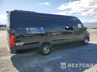 Trzecie zdjęcie samochodu z tyłu: 2025 MERCEDES-BENZ SPRINTER PARTY VAN VIN:W1X8ND3Y6ST198260 - miniatura