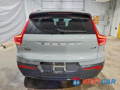 Zdjęcie 6 z 13 samochodu: 2024 VOLVO XC40 CORE VIN:YV4L12UK3R2238022 - miniatura