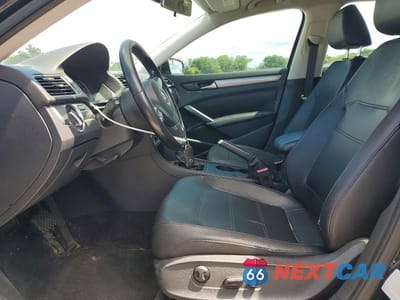 Zdjęcie 7 z 12 samochodu: 2015 VOLKSWAGEN PASSAT S VIN:1VWAT7A30FC097623 - miniatura