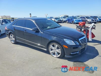 Czwarte zdjęcie samochodu z boku: 2013 MERCEDES-BENZ E 350 4MATIC VIN:WDDHF8JB4DA692348 - miniatura