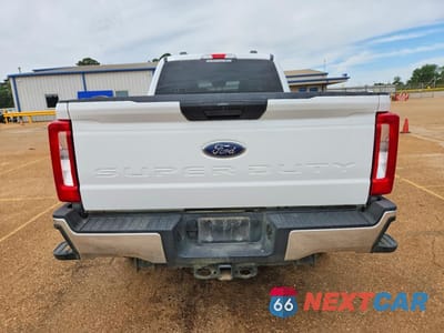 Zdjęcie 6 z 12 samochodu: 2025 FORD F250 SUPER DUTY VIN:1FT7W2BT3SEC60057 - miniatura