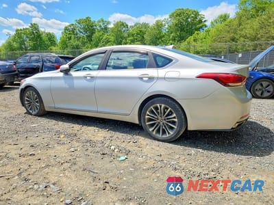 Drugie zdjęcie samochodu z przodu: 2015 HYUNDAI GENESIS 3.8L VIN:KMHGN4JE8FU096393 - miniatura
