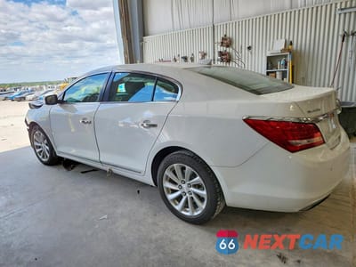 Drugie zdjęcie samochodu z przodu: 2016 BUICK LACROSSE VIN:1G4GB5G33GF158311 - miniatura