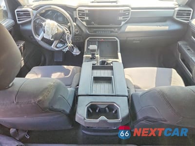 Zdjęcie 8 z 12 samochodu: 2023 TOYOTA TUNDRA SR5 VIN:5TFLA5DA2PX058106 - miniatura