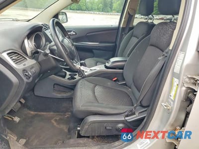 Zdjęcie 7 z 13 samochodu: 2011 DODGE JOURNEY MAINSTREET VIN:3D4PH1FG4BT559576 - miniatura