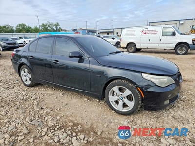 Czwarte zdjęcie samochodu z boku: 2008 BMW 528 XI VIN:WBANV135X8CZ52886 - miniatura