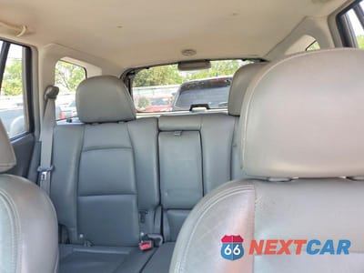 Zdjęcie 10 z 13 samochodu: 2004 HYUNDAI SANTA FE GLS VIN:KM8SC13E64U827718 - miniatura