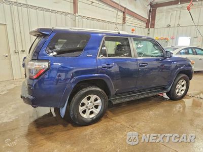 Trzecie zdjęcie samochodu z tyłu: 2018 TOYOTA 4RUNNER SR5 VIN:JTEBU5JR2J5515850 - miniatura