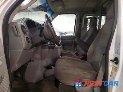 Zdjęcie 7 z 14 samochodu: 2009 FORD ECONOLINE E250 VAN VIN:1FTNE24L99DA38257 - miniatura