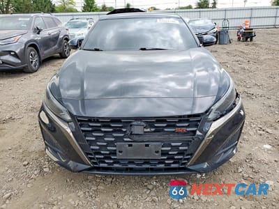 Piąte zdjęcie samochodu w środku: 2023 NISSAN ALTIMA SR VIN:1N4BL4CVXPN367778 - miniatura