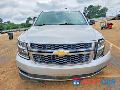 Piąte zdjęcie samochodu w środku: 2018 CHEVROLET SUBURBAN C1500 LT VIN:1GNSCHKC0JR343336 - miniatura