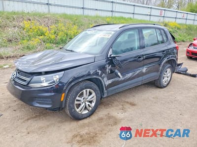 2017 VOLKSWAGEN TIGUAN S WVGAV7AX4HK000203 - główne zdjęcie licytacji z USA - miniatura