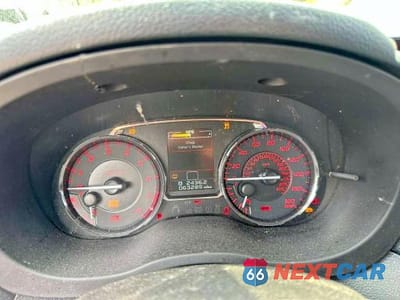 Piąte zdjęcie samochodu w środku: 2016 SUBARU WRX LIMITED VIN:JF1VA1J69G9810573 - miniatura