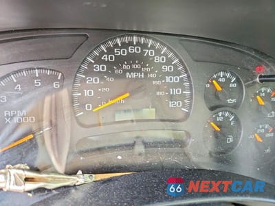 Zdjęcie 9 z 12 samochodu: 2003 GMC NEW SIERRA C1500 VIN:2GTEC19V331374886 - miniatura