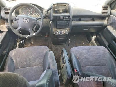 Zdjęcie 8 z 14 samochodu: 2003 HONDA CR-V VIN:JHLRD68453C012589 - miniatura