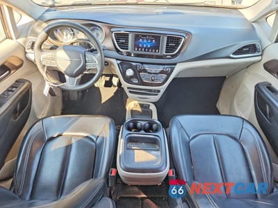 Zdjęcie 8 z 13 samochodu: 2020 CHRYSLER VOYAGER LXI VIN:2C4RC1DG1LR164458 - miniatura