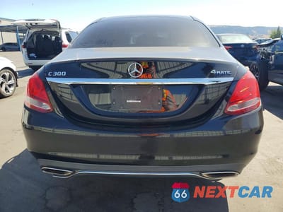Zdjęcie 6 z 12 samochodu: 2017 MERCEDES-BENZ C 300 4MATIC VIN:55SWF4KB4HU193120 - miniatura