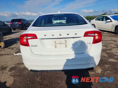 Zdjęcie 6 z 12 samochodu: 2015 VOLVO S60 PREMIER VIN:YV126MFK7F1358717 - miniatura