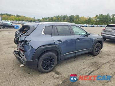 Trzecie zdjęcie samochodu z tyłu: 2025 MAZDA CX-50 PREFERRED VIN:7MMVAABW1SN104206 - miniatura