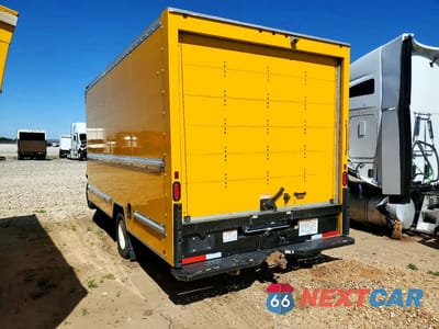 Drugie zdjęcie samochodu z przodu: 2023 FORD E350 BOX TRUCK VIN:1FDWE3FN8PDD02960 - miniatura