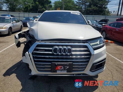 Piąte zdjęcie samochodu w środku: 2018 AUDI Q7 PREMIUM PLUS VIN:WA1LHAF73JD036253 - miniatura